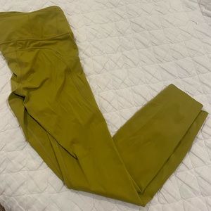 Lululemon leggings